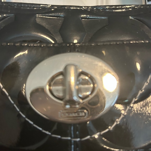 Coach Black Shoulder Bag with Glossy Patent Finish - Picture 7 of 15